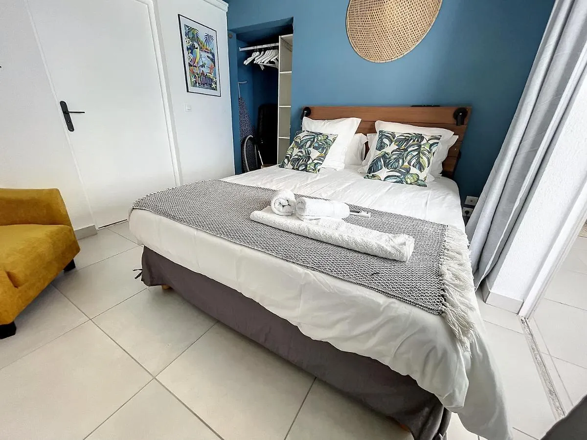 Apartment Deep Blue Vue Mer Piscine Privative 2 Chambres Le Gosier  Guadeloupe