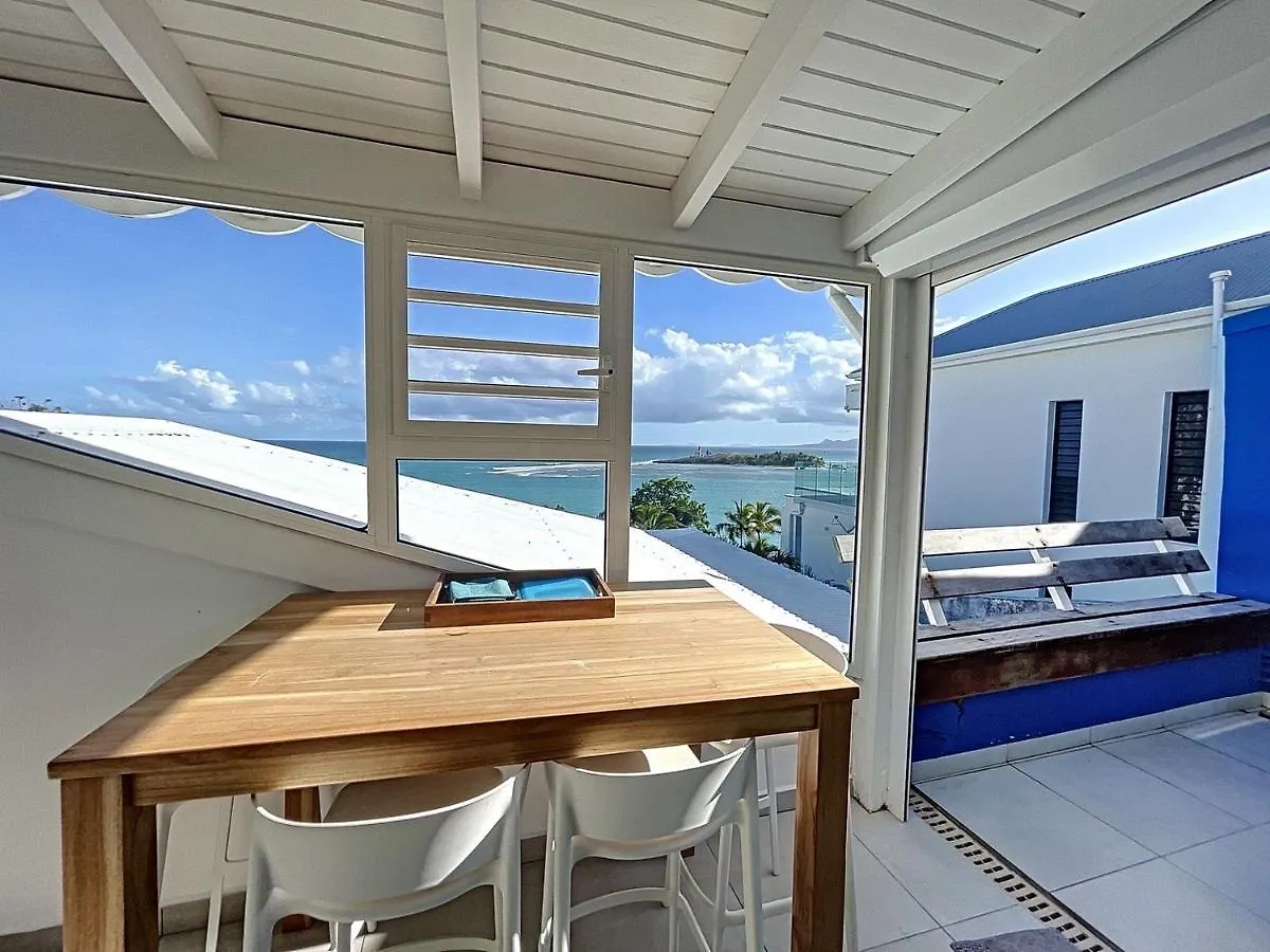 Daire Deep Blue Vue Mer Piscine Privative 2 Chambres Le Gosier  Guadeloupe